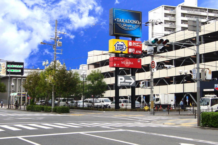 ハリウッド・ハリーズ高殿店